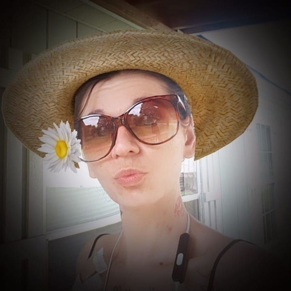 Meet your Posher, Jenn